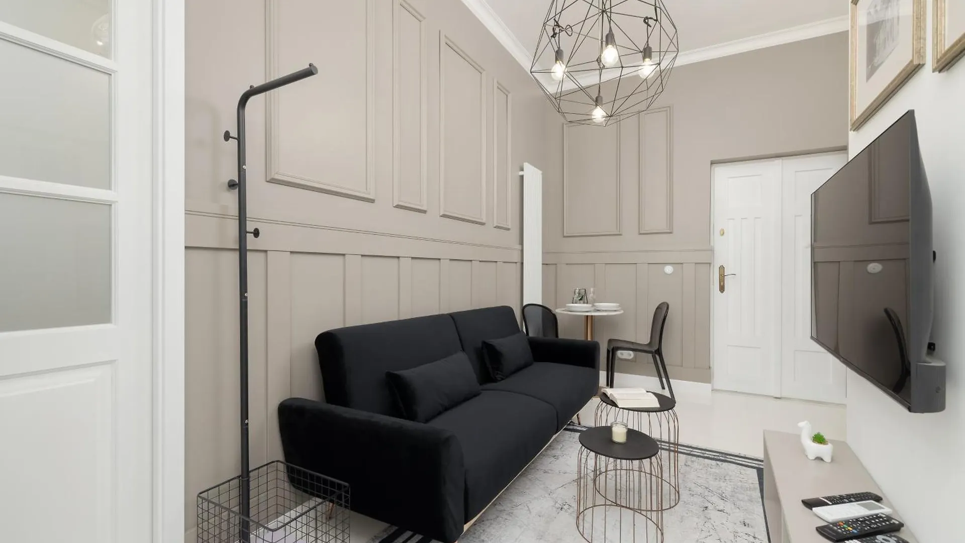 Cosy Apartments With Air Conditioning By Noclegi Renters Krakow